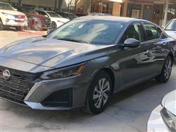 نيسان ألتيما